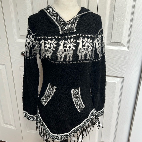 Soft Hooded Alpaca Sweater Fringe Pullover for Women Lightweight, Size S - Picture 1 of 7